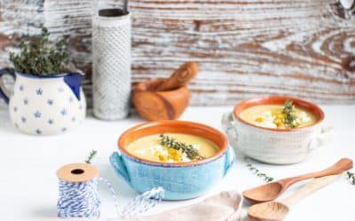 Thymian-Hummus-Suppe mit Feta