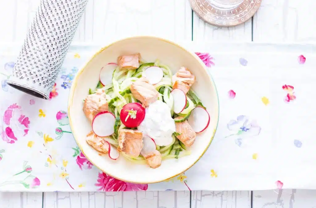 Cucumber-radish-salmon bowl