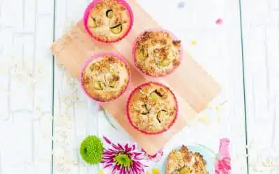 Rhabarber-Vanille-Muffins mit Streuseln