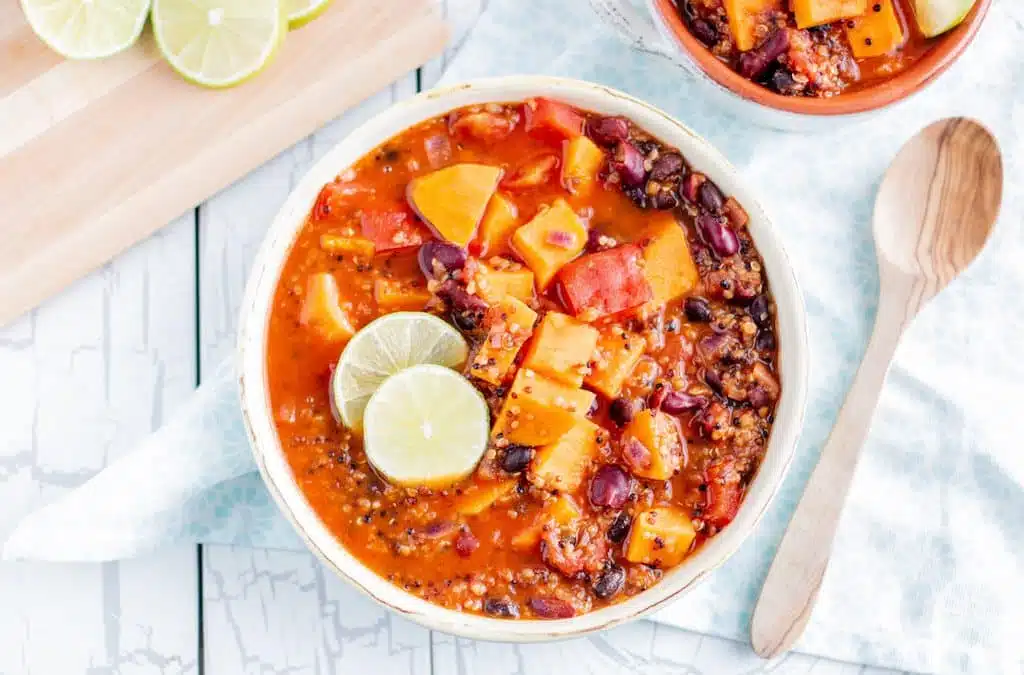 Chili sin carne with quinoa